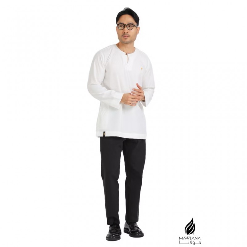 KURTA MAWLANA JOHOR IN WHITE